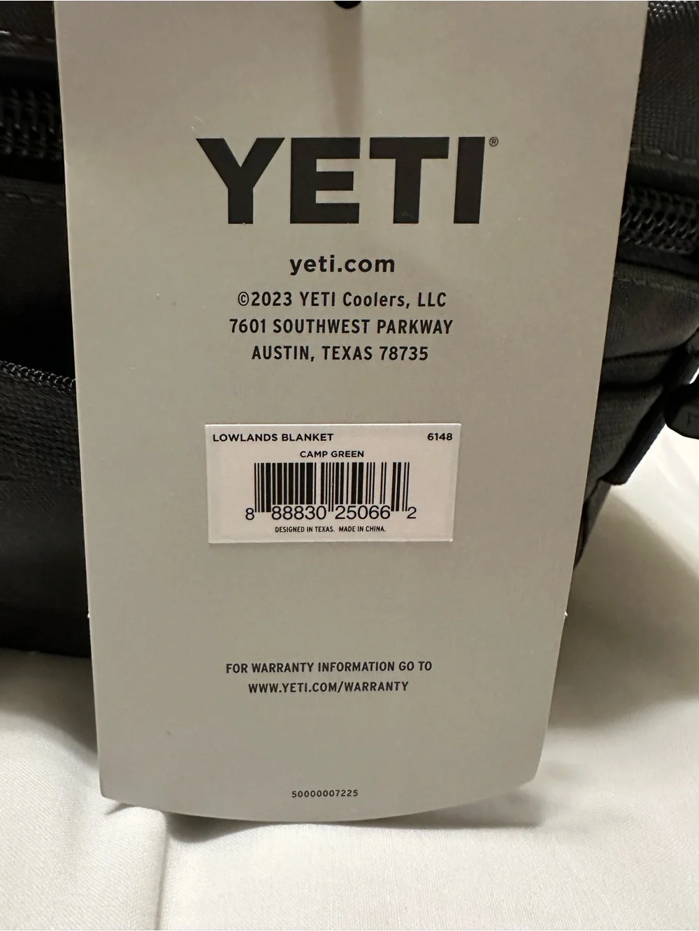 NWT and Box Never Used Retired Yeti Camp Green Lowlands Blanket